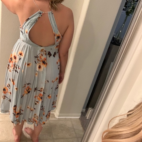 Summer dress - Picture 2 of 2